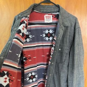 Levis western pearl snap with patterned cotton liner